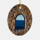 Fenster auf einer Steinmauer zum Ägäischen Meer Keramikornament (Rechts)