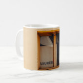 FENSTER AUS GERAHMTEM HOLZ KAFFEETASSE (Vorderseite Links)
