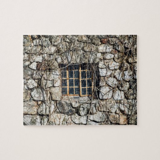 Fenster in einer Steinwand Puzzle (Horizontal)