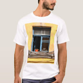 Fenster in Sankt Petersburg T-Shirt (Vorderseite)