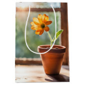 Fenster mit Orange Daisy Geburtstag Mittlere Geschenktüte (Vorderseite)