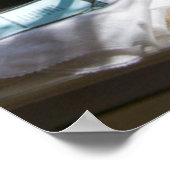 Fenster mit Spitzen-Vorhang und Tulpen Poster (Ecke)