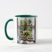 Fenster mit Spitzen-Vorhang und Tulpen Tasse (Links)
