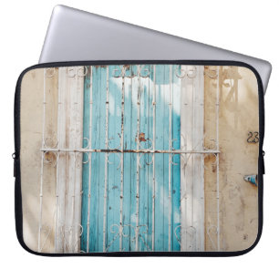 Fenstergitter aus weißem Stahl Laptopschutzhülle
