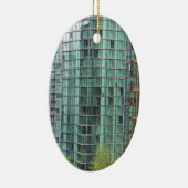 Fensterwaschmaschinen auf in die Stadt hohem Keramikornament (Rechts)