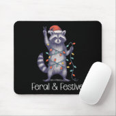Feral And Festive Raccoon, Funny Christmas Mousepad (Mit Mouse)