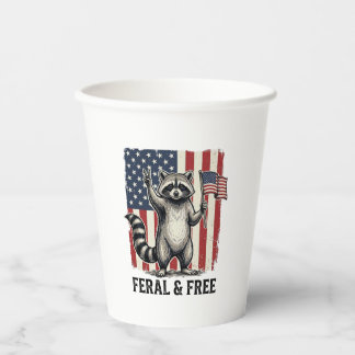 Feral and Free Patriotic Raccoon Vintage Shirt Des Pappbecher