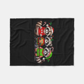 Feral But Festive Funny Christmas Cute Raccoon Elf Fleecedecke (Vorderseite (Horizontal))