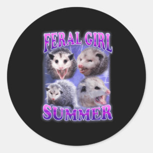 Feral Girl Summer Opossum Funny Meme Runder Aufkleber
