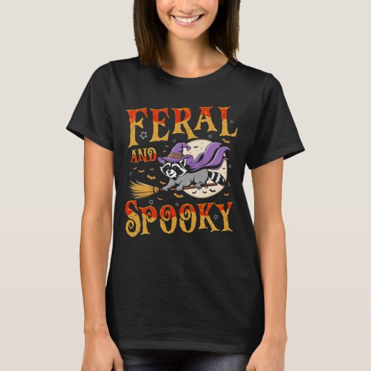 Feral Spooky Raccoon Hexensaison T-Shirt (Vorderseite)