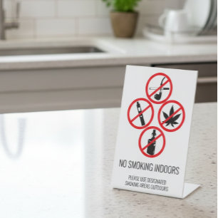 Ferienvermietung Rauchen im Gebäude verboten Sockelschild