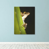Ferkel auf Blatt im Profil Leinwanddruck (Insitu (Holzboden))