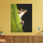 Ferkel auf Blatt im Profil Leinwanddruck (Insitu (Wohnzimmer))