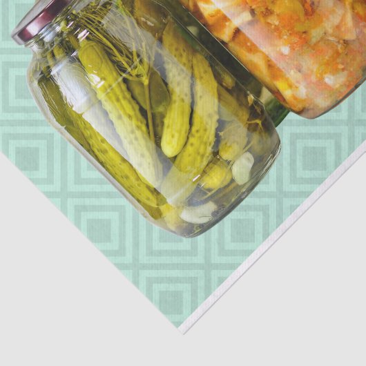 Fermentiertes Gemüse in Jars Seidenpapier (Ausschnitt)