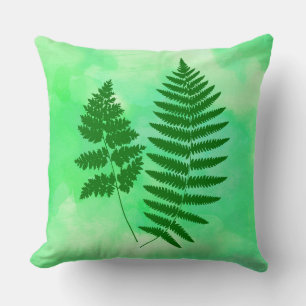 Fern Fronds, grün auf Aquarellboden Kissen