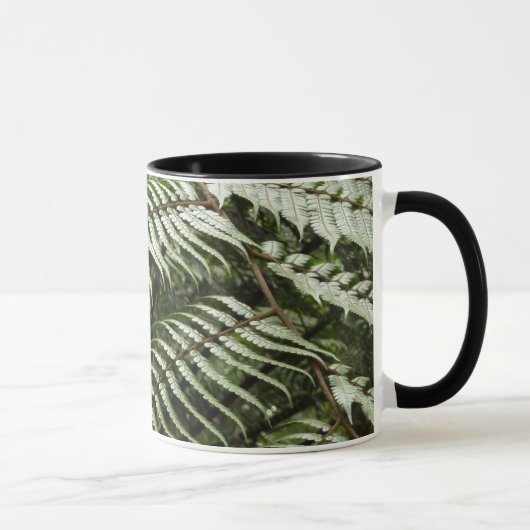 Fern Fronds II Dunkle grüne Natur Tasse (Rechts)