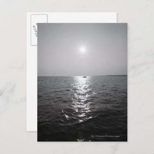 Fernboot auf dem Ozean Postkarte (Vorne/Hinten)