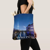 Fernsehturm und Museumsinsel in Berlin, Deutschlan Tasche (Von Nahem)