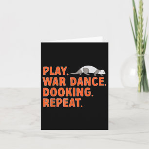 Ferret Eigentümer spielen Kriegstanz Dooking Ferre Karte