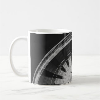 FERRIS WHEEL WÄHREND DER NACHT KAFFEETASSE