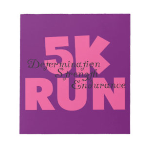 Fertigen Sie Produkt besonders an Notizblock