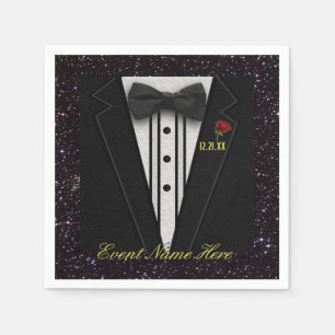 Fertigen Sie schwarzes Smoking und nächtlichen Serviette
