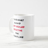 festgekochter Detektivlüfter, begeistert Kaffeetasse (Vorderseite Links)