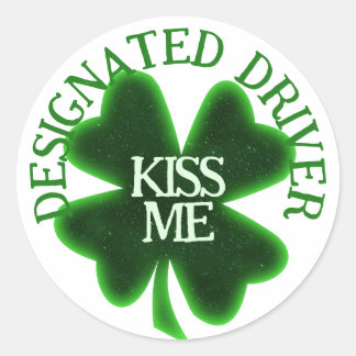 Festgestellter St. Patrick's Day Runder Aufkleber