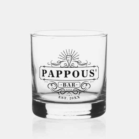 Festgestelltes Glass nach dem Bar Pappous Whiskyglas (Vorderseite)