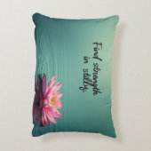 Festigkeit in Stille finden - Inspiration Dekokissen (Rückseite(Vertikal))