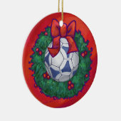 Festitiv Futbal in Wreath on Red Keramik Ornament (Rechts)