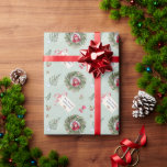 Festivalfarbenes Weihnachtsgrün Foto Geschenkpapier<br><div class="desc">Das festliche Weihnachtspapier-Design der Themenparties bietet einen Aquarellkreiderahmen für Ihr Lieblings-Foto und passende Akzente wie Weihnachtsbaum,  Herz,  Bogen,  Geschenketikett mit einer kurzen Botschaft und Urlaubspflanze. Das Design ist Set auf einem hübschen schlinggrünen Hintergrund. #Christmas #GiftWrap #Holidays</div>