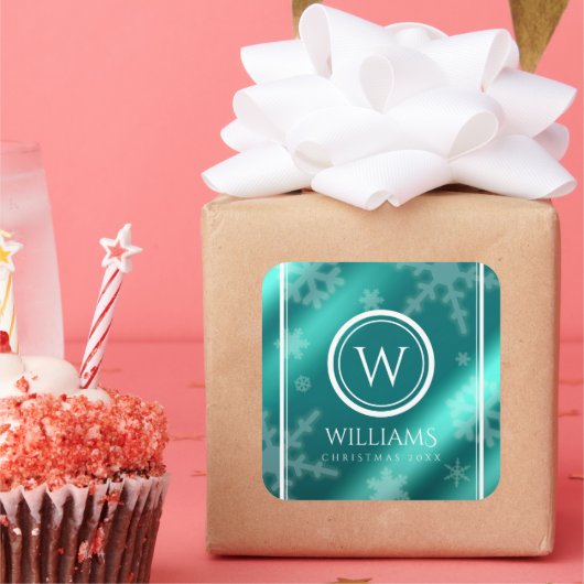 Festivals Light Blue Foil Snowflakes Monogram Name Quadratischer Aufkleber (Party)