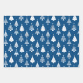 Festive Blue and White Christmas Tree Pattern Geschenkpapier Set (Vorderseite)