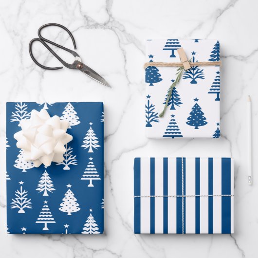 Festive Blue and White Christmas Tree Pattern Geschenkpapier Set (Vorderseite)