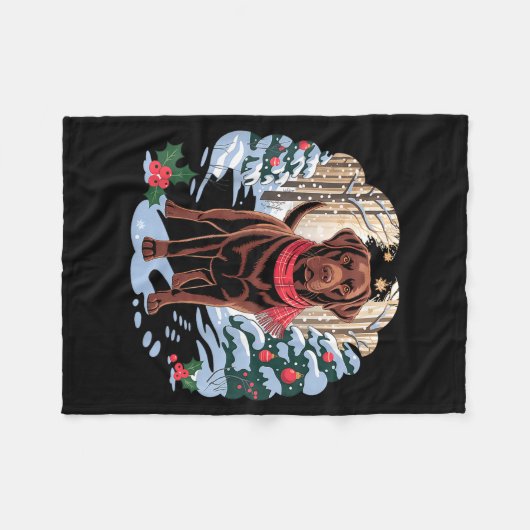 Festive Chocolate Lab In Snowy Forest Winter Xmas  Fleecedecke (Vorderseite (Horizontal))