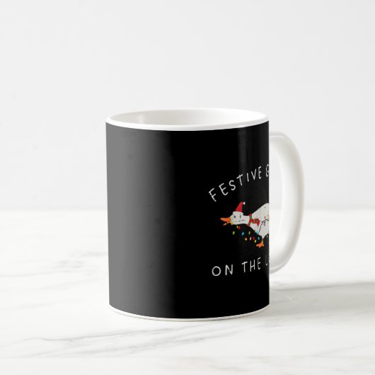 Festive Goose On The Loose Christmas Duck Light Xm Kaffeetasse (VorderseiteRechts)