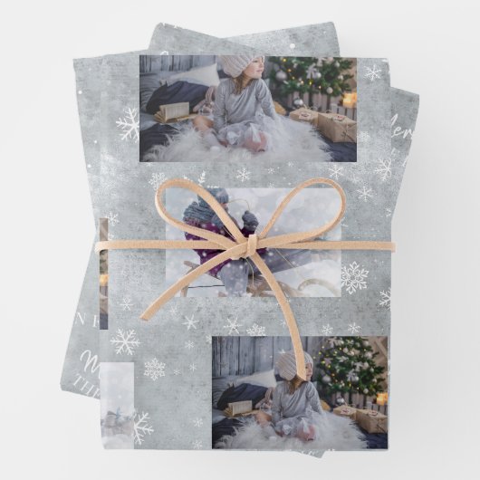 Festive Grau Foto Snowflake Weihnachtskritik Geschenkpapier Set (Beispiel)