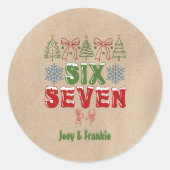 Festive Meme "Six Seven" 6 7 Xmas Kraft Runder Aufkleber (Vorderseite)