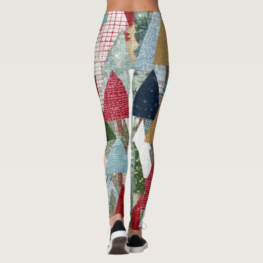 Festive Patchwork Christmas Tree Pattern Leggings (Rückseite)