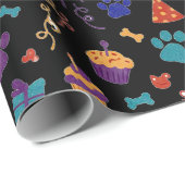 Festive Paw Prints & Party Treats Pet Anniversary Geschenkpapier (Rolleneckpunkt)