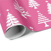 Festive Pink and White Christmas Tree Pattern Geschenkpapier (Rolleneckpunkt)