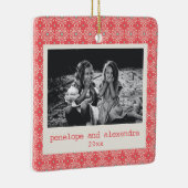 Festive Red Dot Pattern Stilvolles Personalisierte Keramikornament (Rechts)