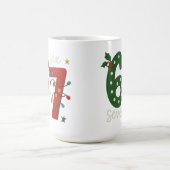 Festlich 67 – Helle Weihnachtszahlen Design Kaffeetasse (Mittel)
