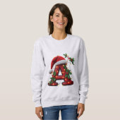 Festlich dekorierter Weihnachtsroter Buchstabe A Sweatshirt (Vorne ganz)