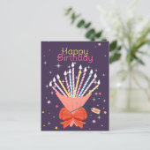 Festliche Geburtstagsfeier Bouquet Candles Celebra Ankündigungspostkarte (Stehend Vorderseite)
