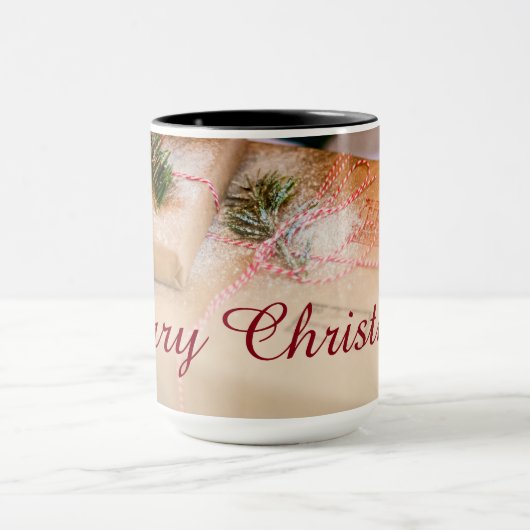 Festliche Geschenke als Weihnachtsmotiv Tasse (Zentrum)