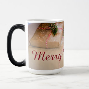 Festliche Geschenke als Weihnachtsmotiv Verwandlungstasse