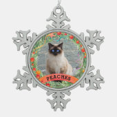 Festliche Haustiere Foto Berry Wreath Weihnachten  Schneeflocken Zinn-Ornament (Vorderseite)