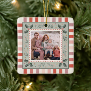 Festliche Holly-Streifen Familienweihnachten Keramikornament